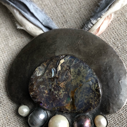 PW002 4,8x5,3cm boulder opal, perła